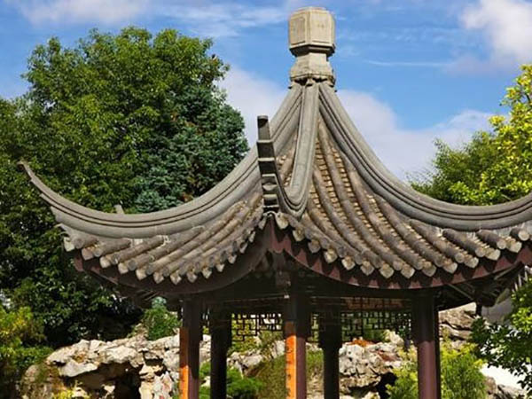古建筑瓦屋頂為什么是彎曲的？