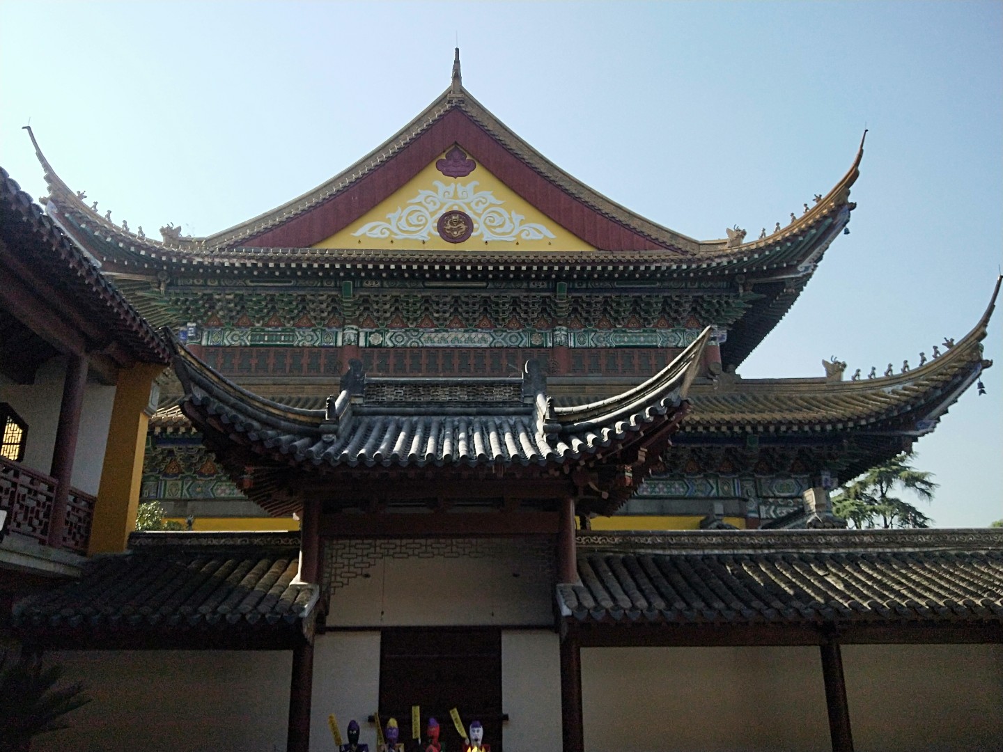 寺廟瓦鋪設(shè)要點，讓建筑更加美觀自然